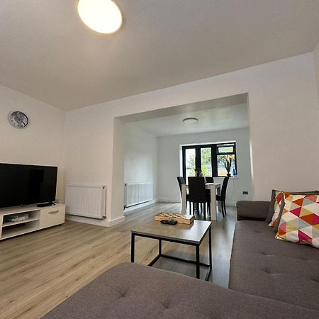 Superb Cozy House In Warrington 빌라 외부 사진