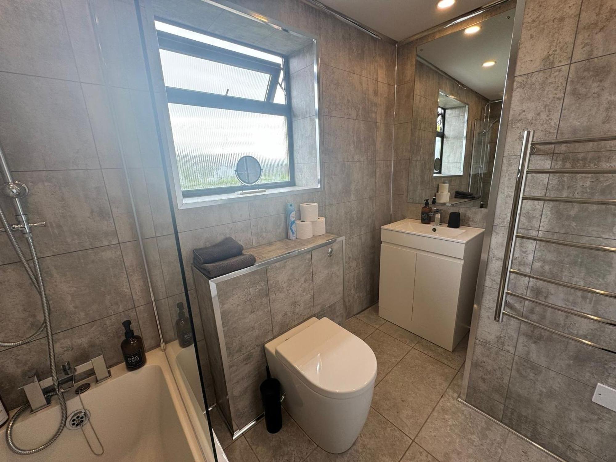 Superb Cozy House In Warrington 빌라 외부 사진