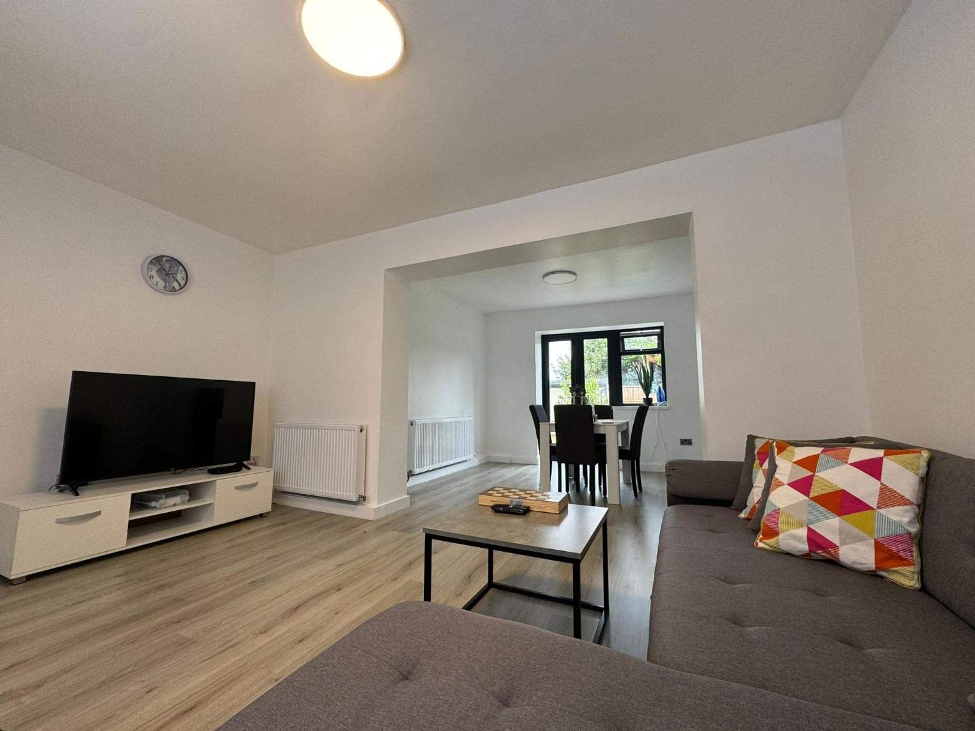 Superb Cozy House In Warrington 빌라 외부 사진