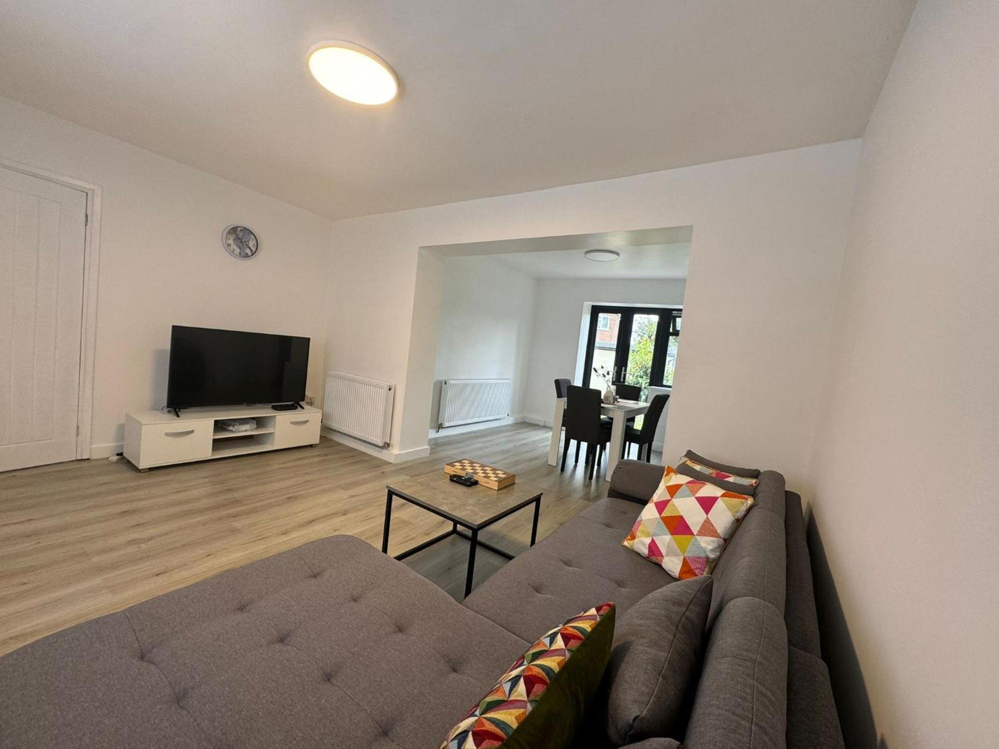 Superb Cozy House In Warrington 빌라 외부 사진